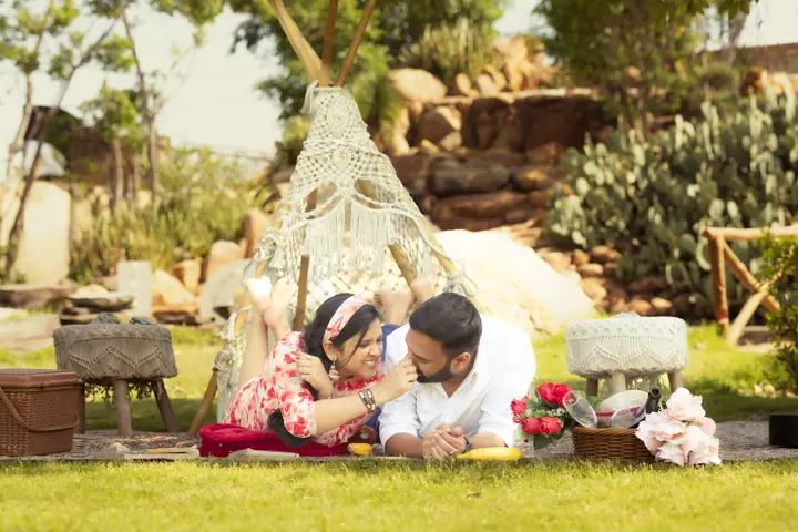 Pre-wedding shoot in Gurgaon and Delhi NCR by Chirag Photo World
