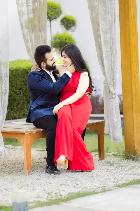 Pre-wedding shoot in Gurgaon and Delhi NCR by Chirag Photo World